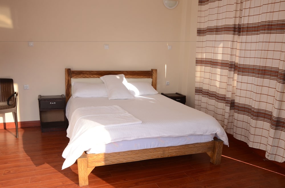 Standard Double Room Single Use photo 1