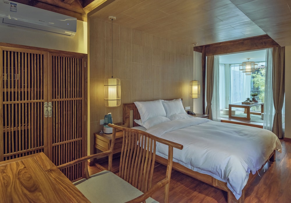 Deluxe Double Room, Garden View photo 3