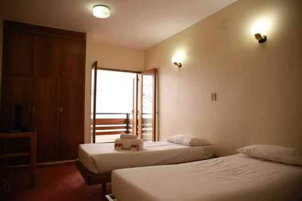Basic Double Or Twin Room photo 3