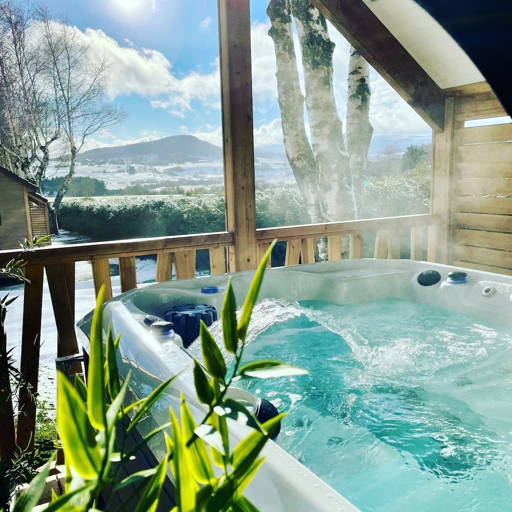Premium Suite, 1 Queen Bed, Hot Tub, Mountain View - Photo 20