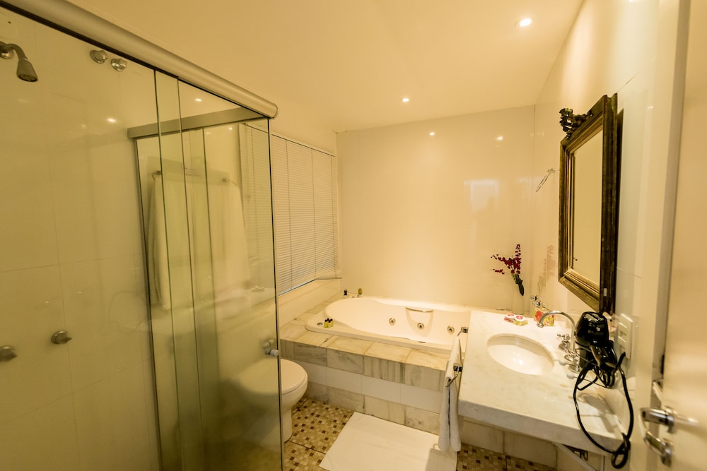 Deluxe Apartment, Hot Tub photo 3