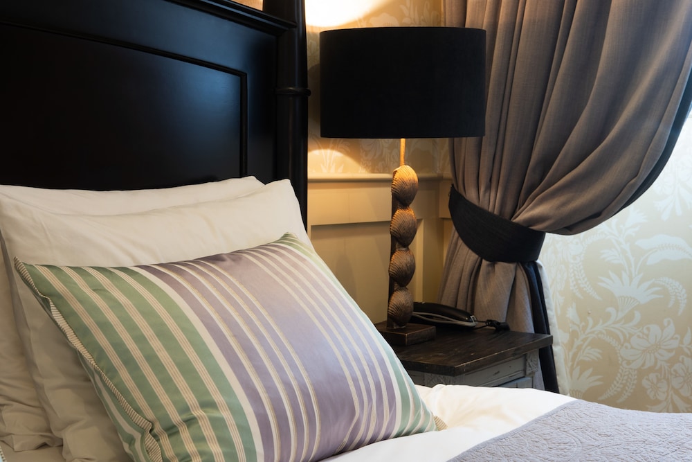 Four Poster/Superking Room