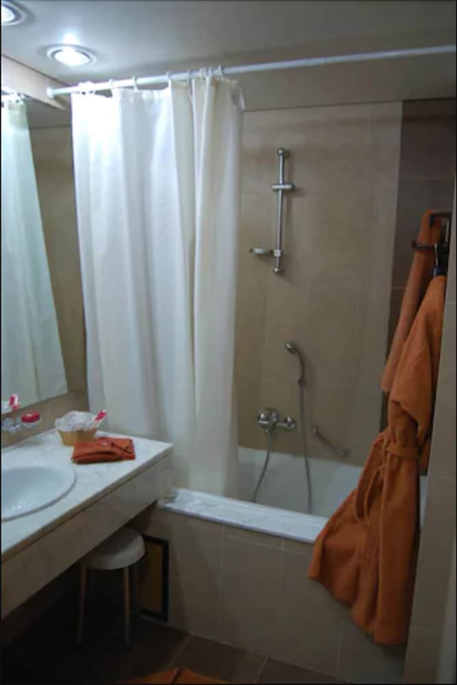 Standard Room - Photo 2