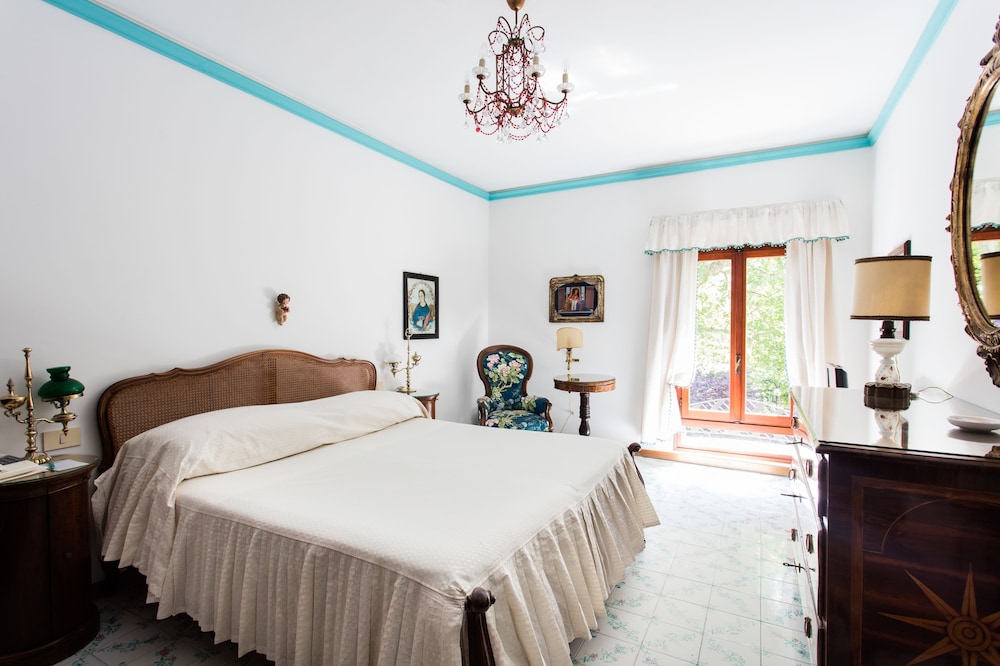 Superior Double or Twin Room - Photo 1