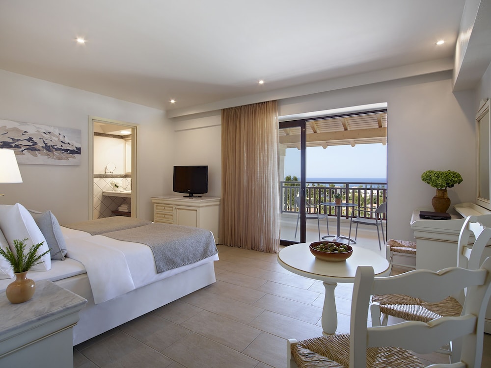 Sea View Room - Photo 2