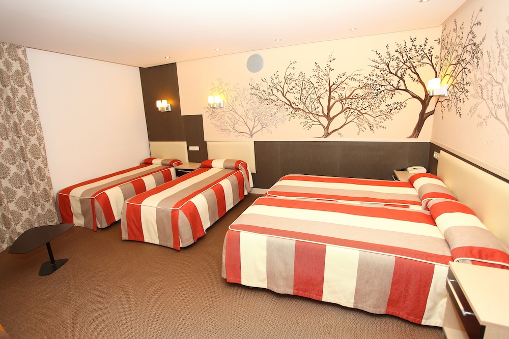Quadruple Room photo 3