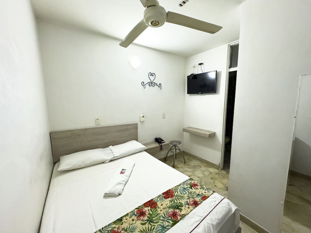 Standard Double Room - Photo 2