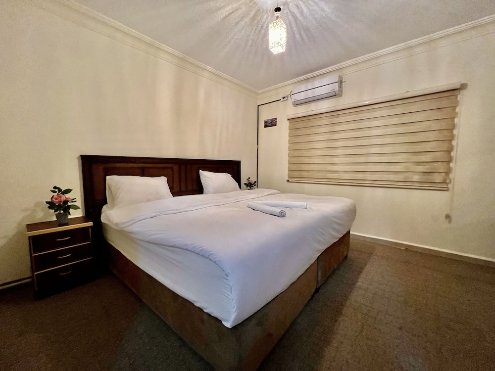 Standard Double Room - Photo 6