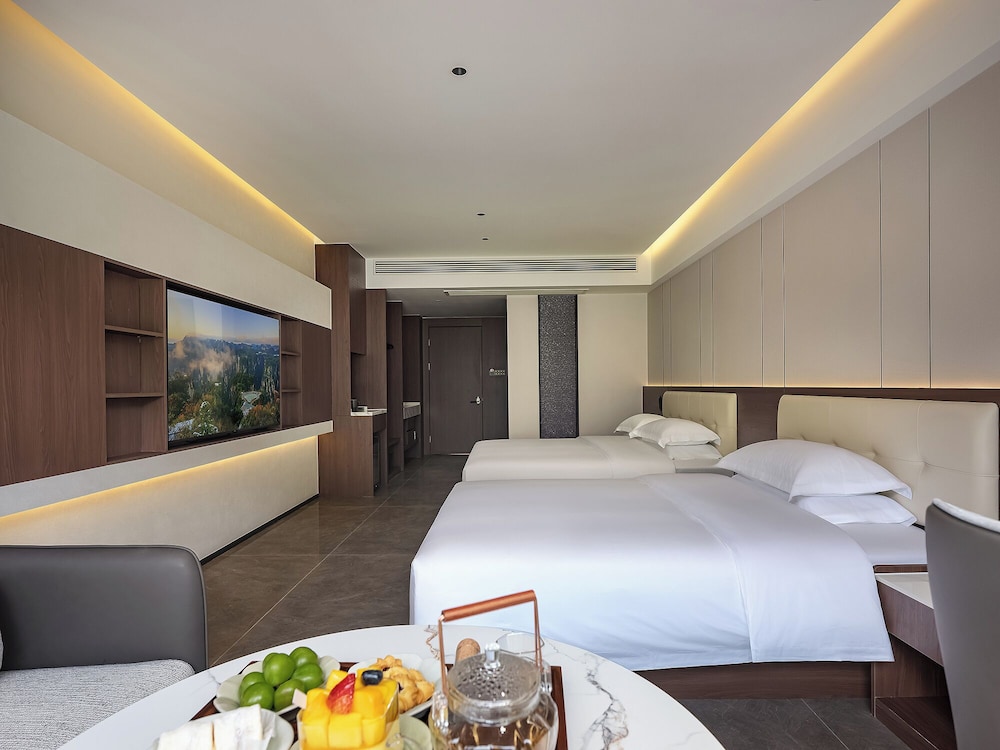 Premier Twin Room, 1 Bedroom, Hill View