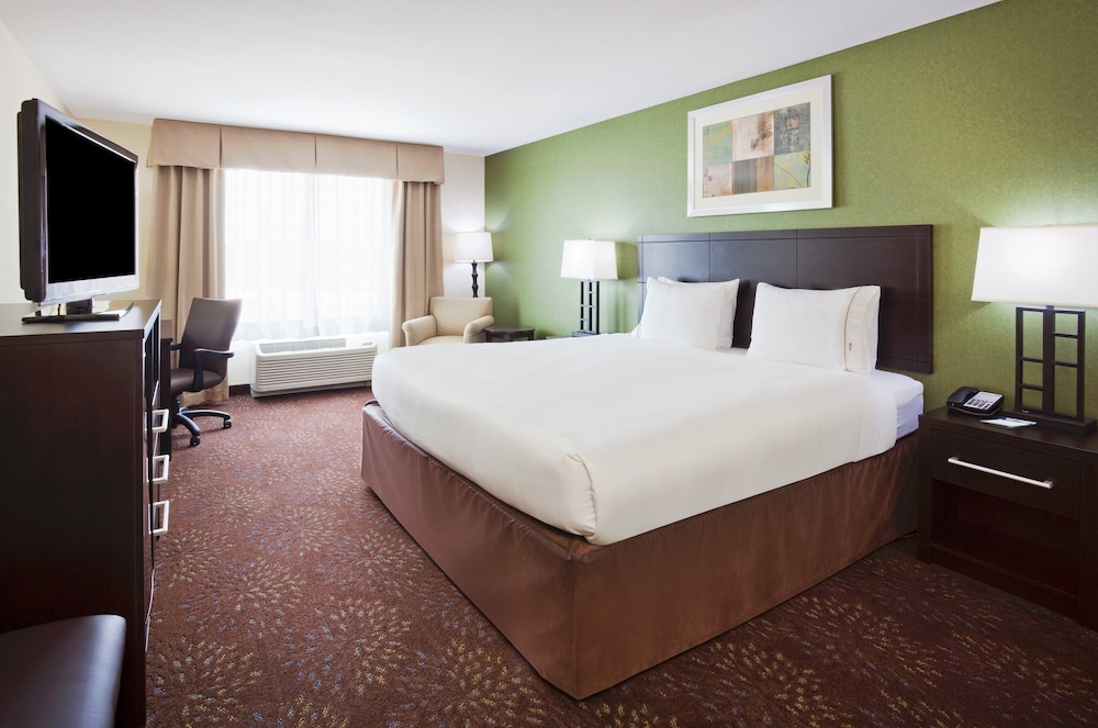 Standard Room, 1 King Bed - Photo 1