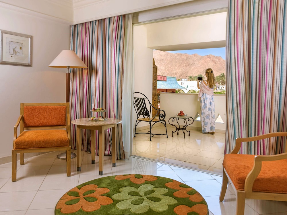 Classic Twin Room, 2 Twin Beds - Photo 7