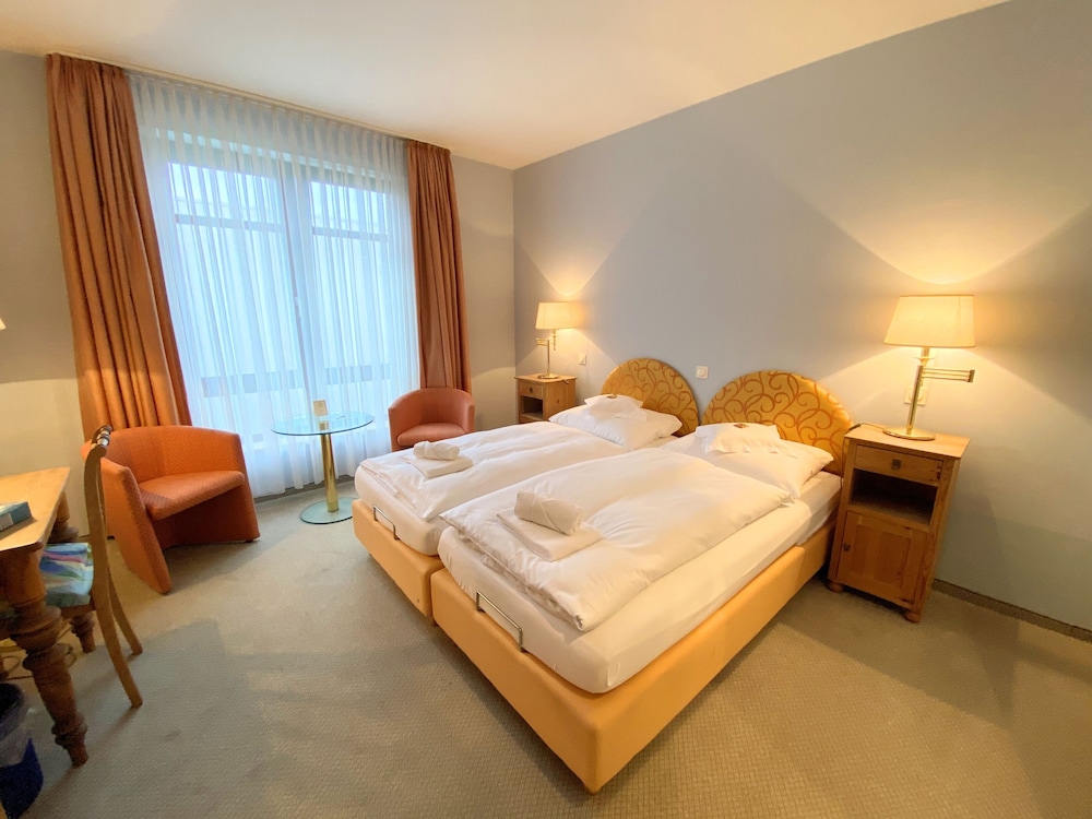 Basic Triple Room photo 1