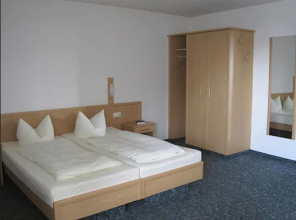 Double Room - Photo 4