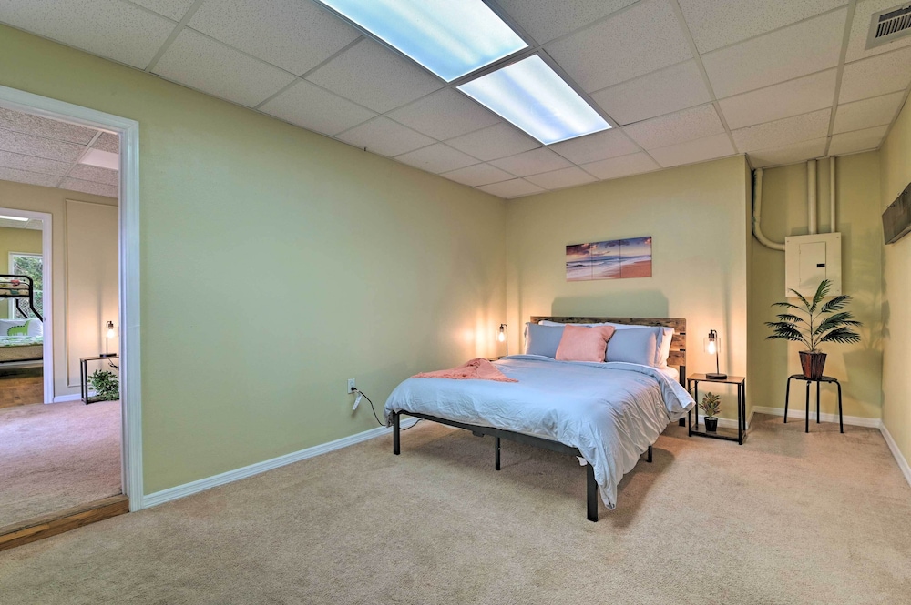 House (Multiple Bedrooms) photo 2
