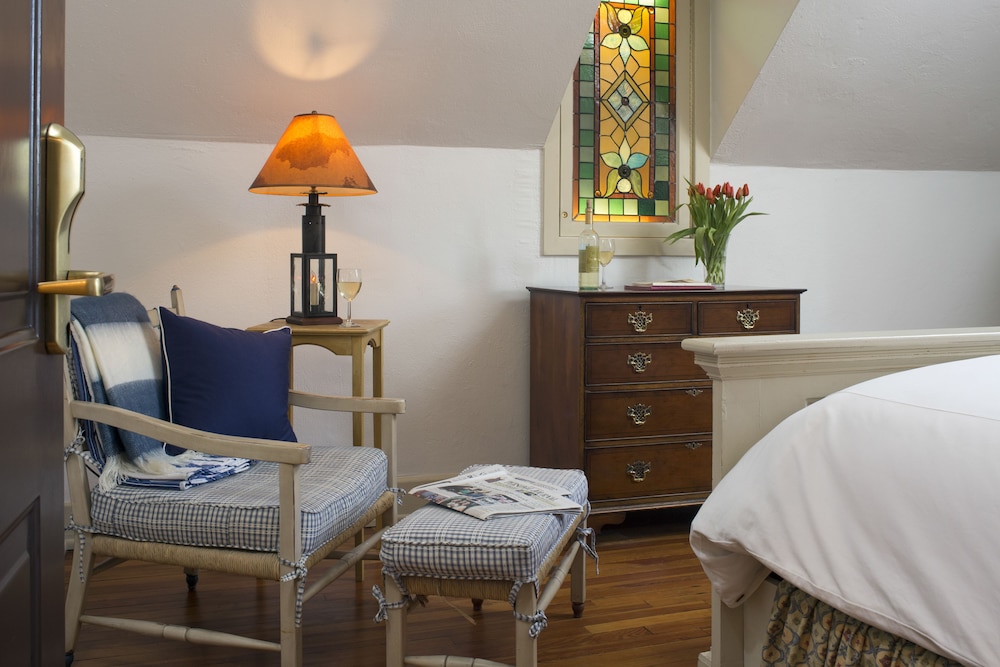 Classic Room (Richneck)