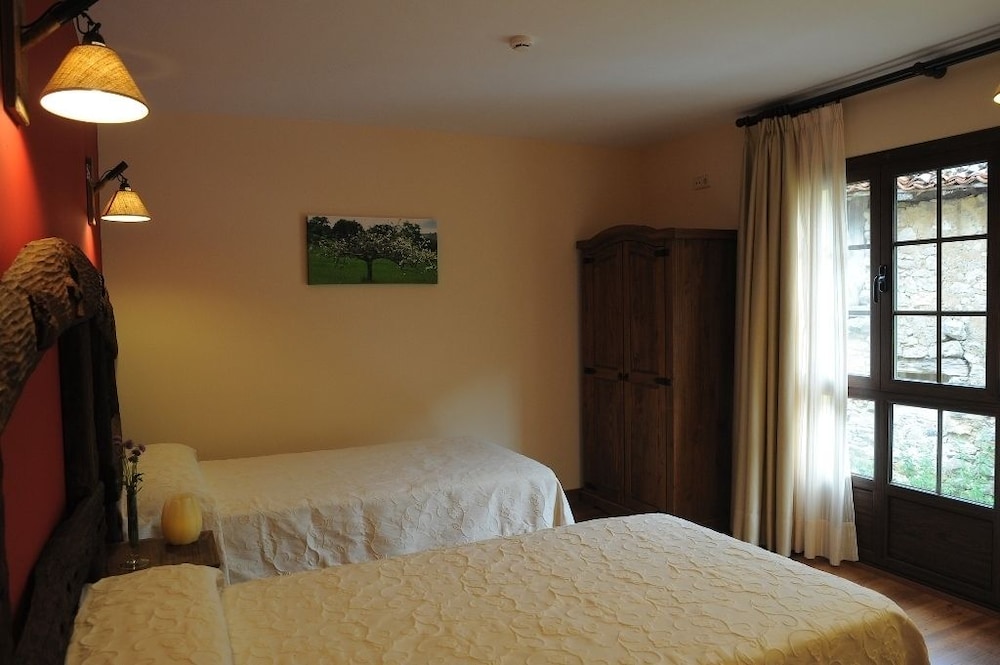 Superior Twin Room (Manzano y Haya) photo 3
