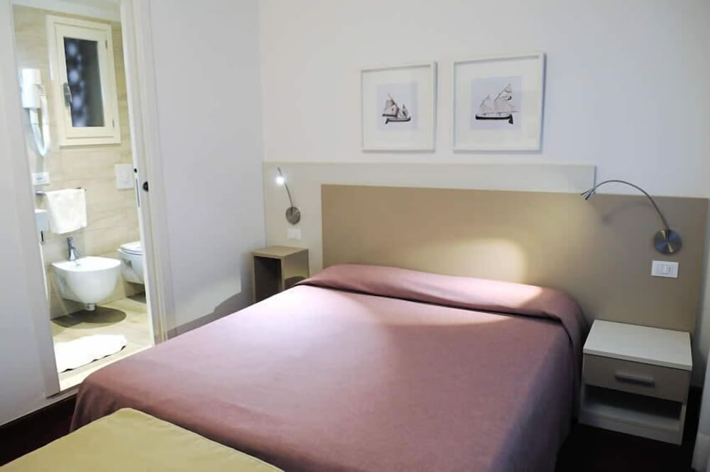 Classic Double Room - Photo 1