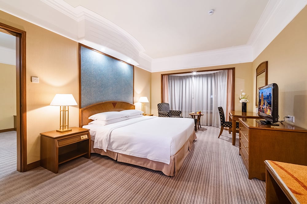 Premium Suite - Photo 6