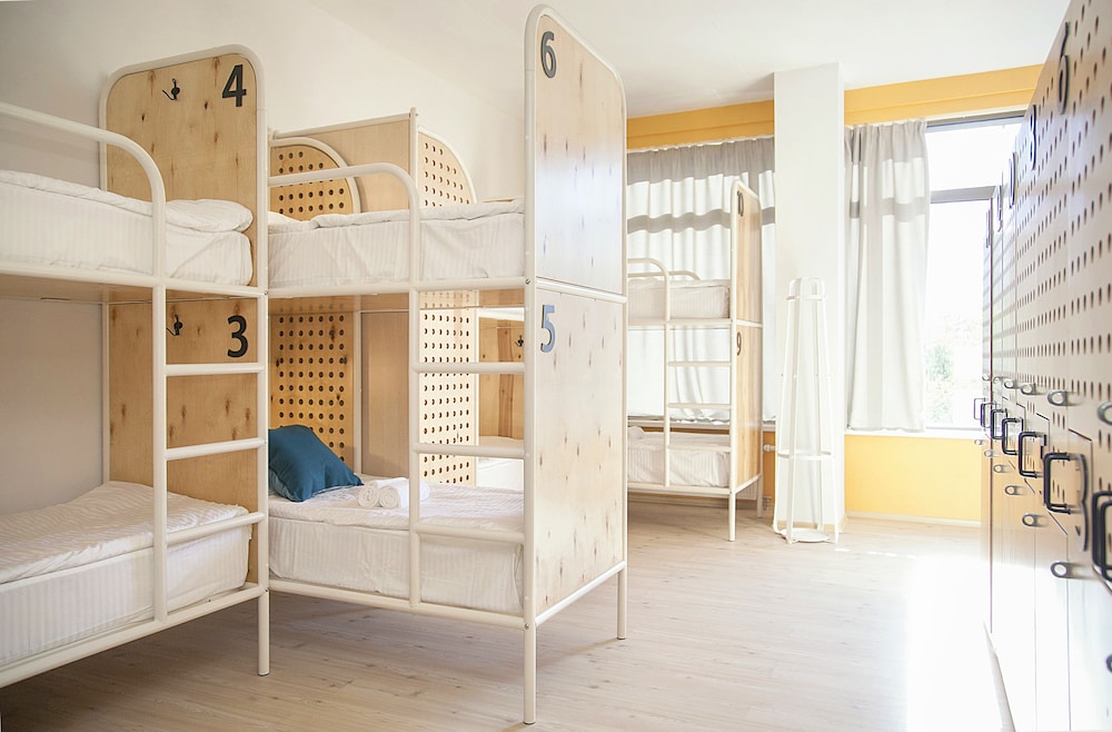 Shared Dormitory, Mixed Dorm (14 beds) photo 1