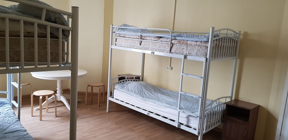 Shared Dormitory, Men only (4 beds) photo 2