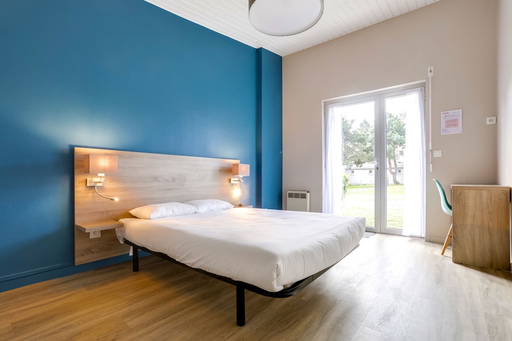 Superior 2-bedroom accommodation photo 2