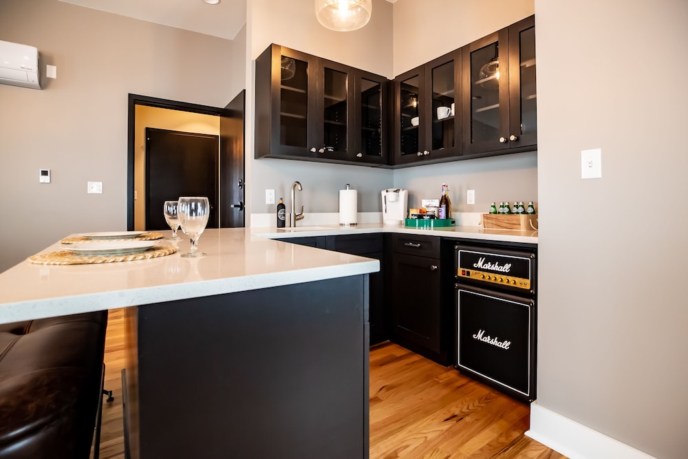 Luxurious Urban Suite 1 photo 3