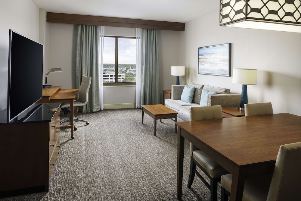 Junior Suite, 1 King Bed - Photo 4