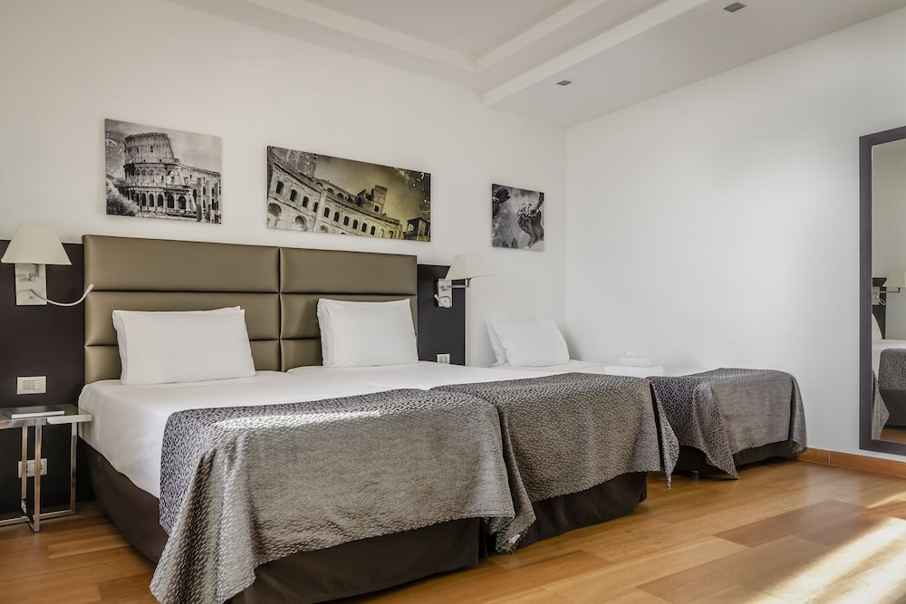 Standard Triple Room (1)