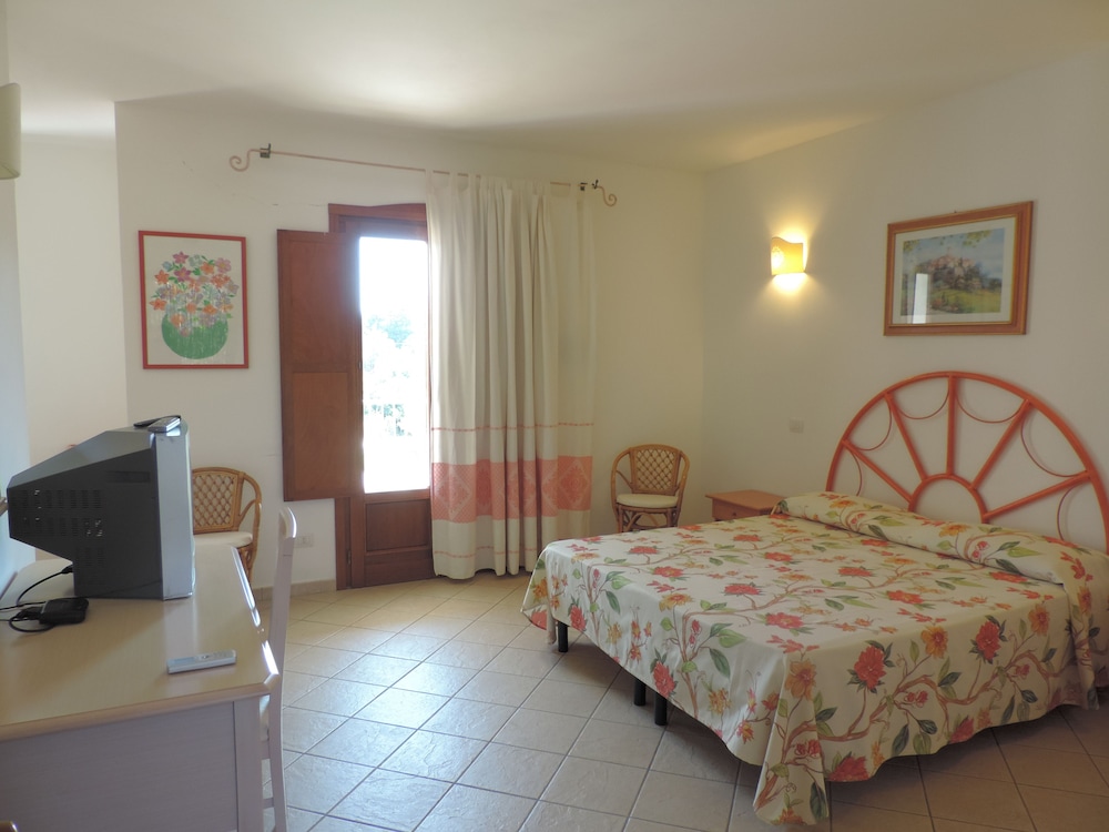 Club Quadruple Room photo 1