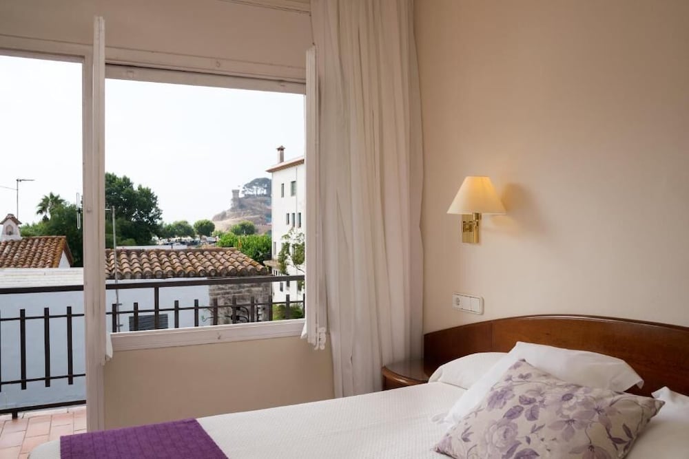 Double Room (Castle View) photo 3