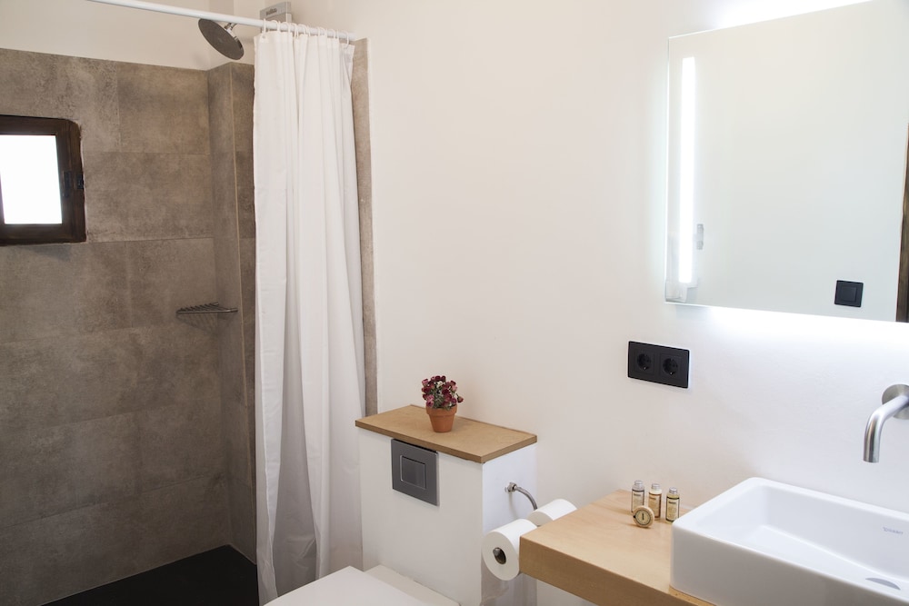 Comfort Suite photo 2