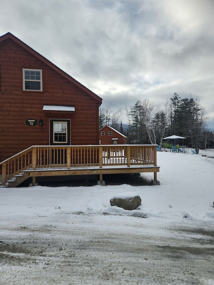 Rosewood Villa 15-Cozy Log Cabin near Ski Resorts photo 1
