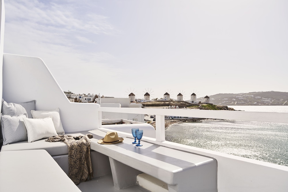 Junior Suite, Sea View (Outdoor Jetted Tub) photo 1