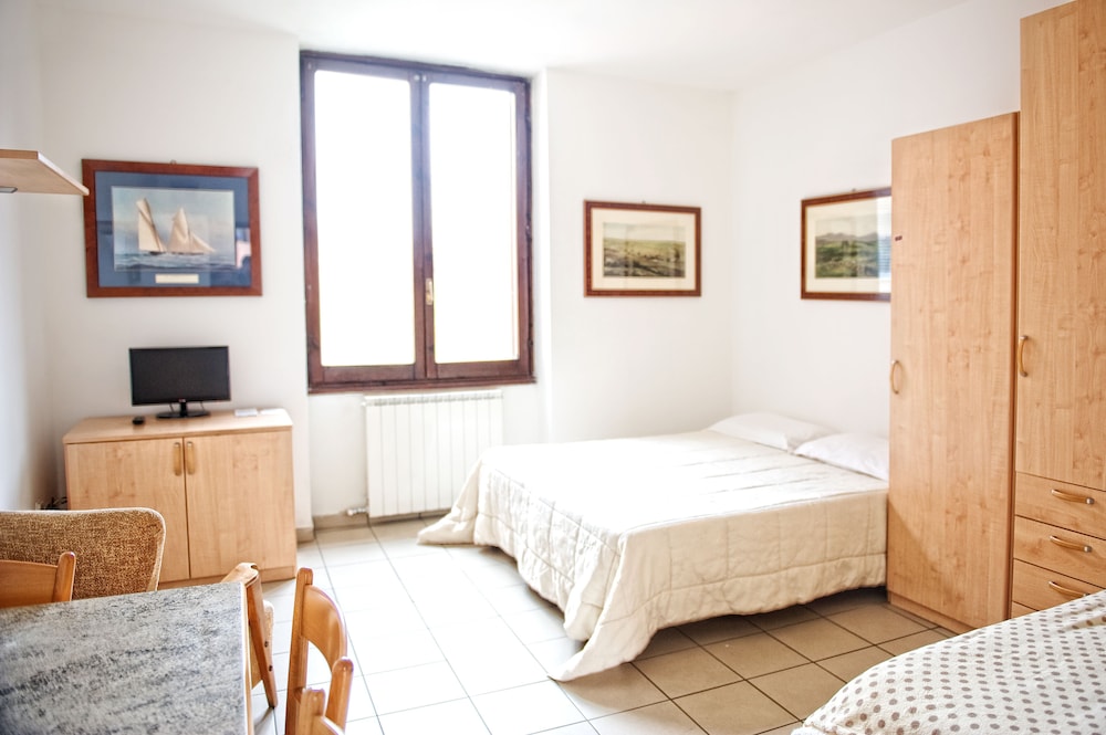 Luxury Apartment, 1 Bedroom, Kitchenette, Mountain View