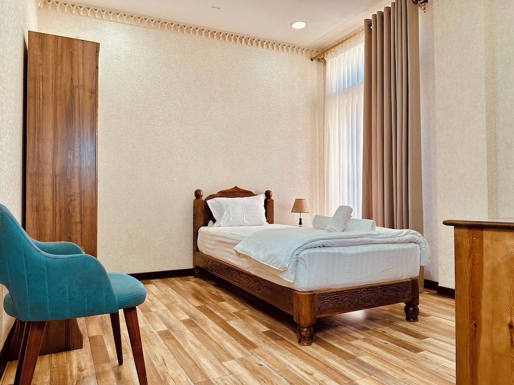 Standard Single Room, Courtyard View