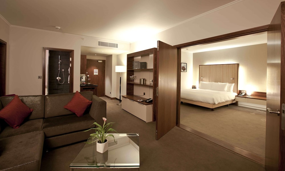 Deluxe Suite, Club Lounge Access photo 1
