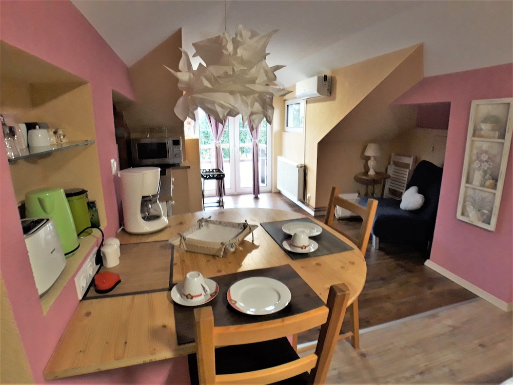 Romantic Studio, 1 Bedroom, Patio, Mountain View photo 3