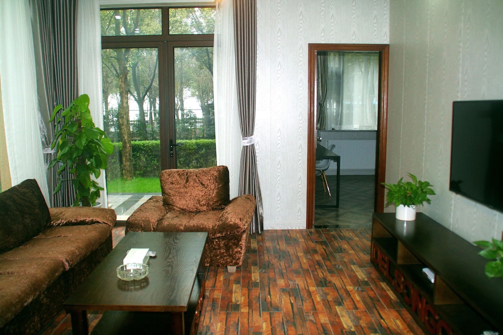 Deluxe Twin Room photo 3