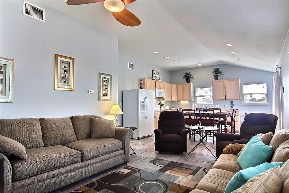 House, 2 Bedrooms