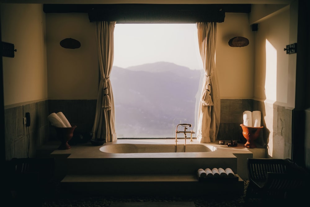 Himalayan Sanctuary Suite photo 2