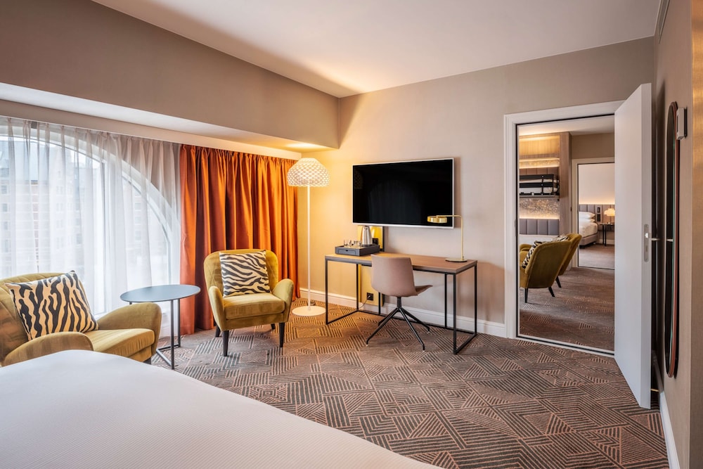 Family Room, Multiple Beds