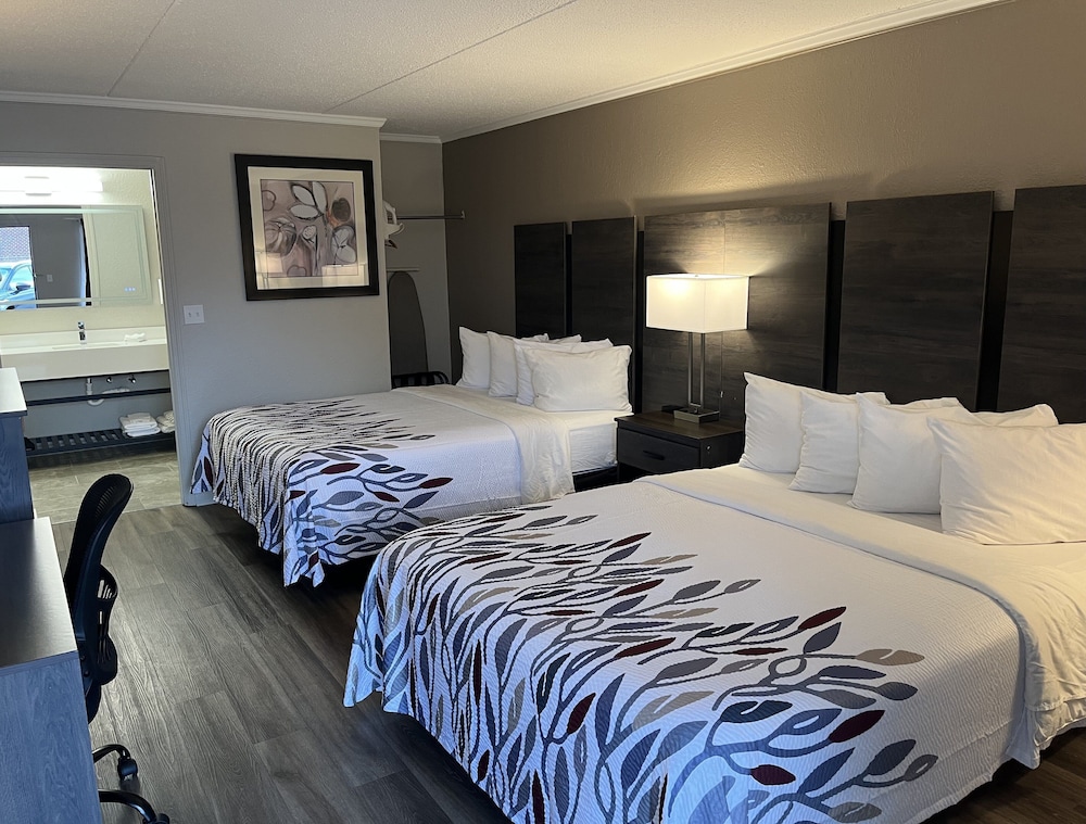 Deluxe Room, 2 Queen Beds, Accessible, Non Smoking - Photo 3