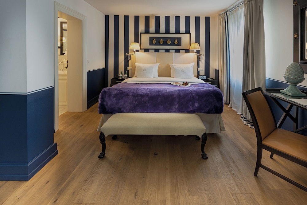 Superior Suite - Photo 1