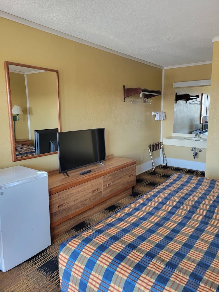 Economy Room photo 2