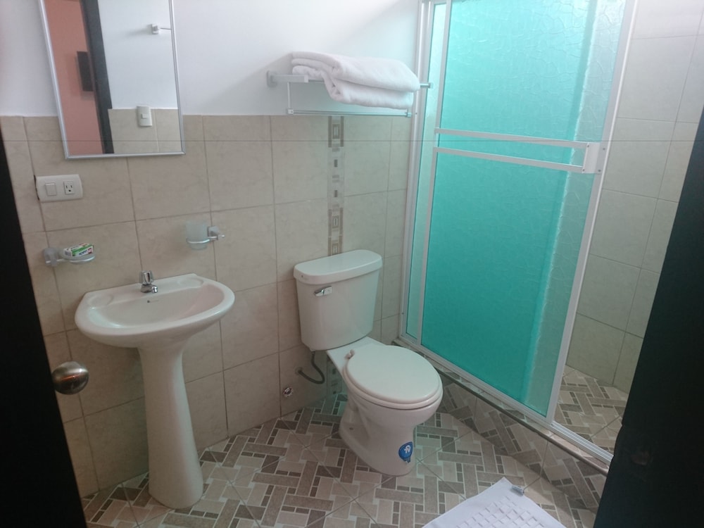 Comfort Double Room Single Use, 1 King Bed photo 2