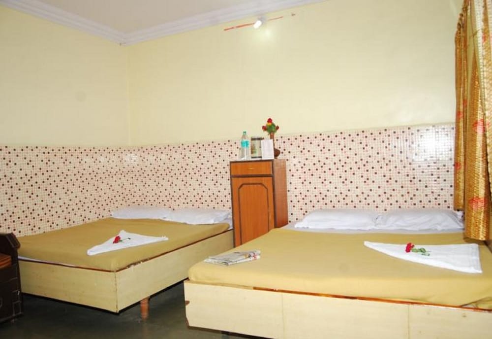 Four Bedded A/C Room photo 1