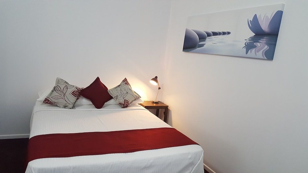 Deluxe Queen Room photo 3
