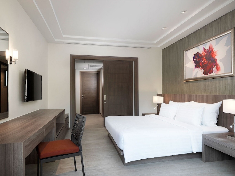 Grand Villa, 1 King Bed photo 2