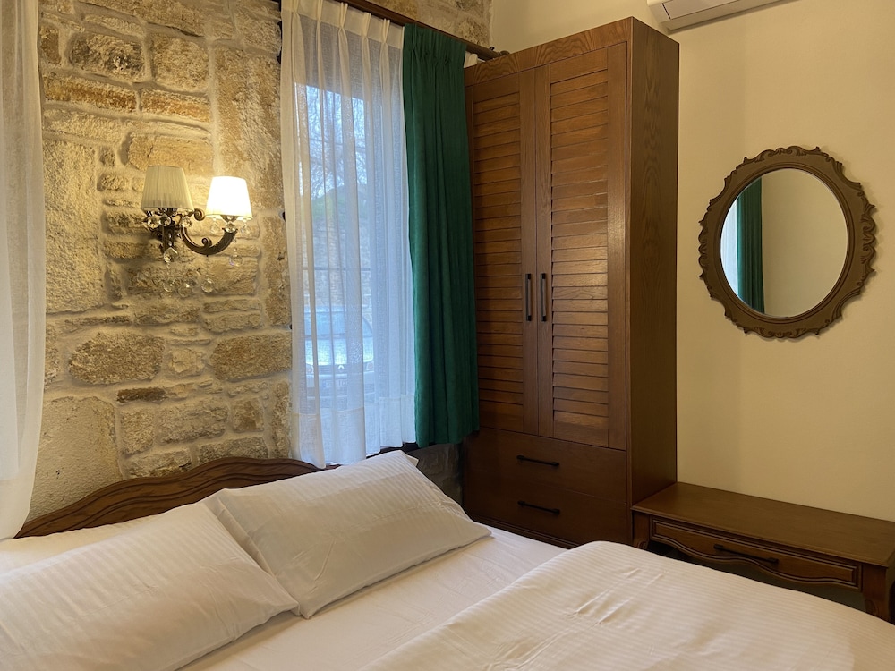 Business Double Room - Photo 10