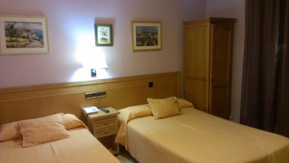 Habitación Individual Estándar, 1 Cama Queen, Vista a la Ciudad